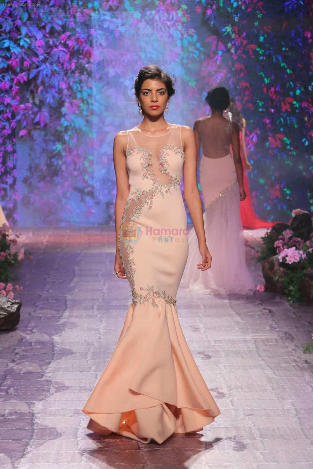 Model walks for Jyotsna Tiwari Show at India Bridal Week on 9th Aug 2015