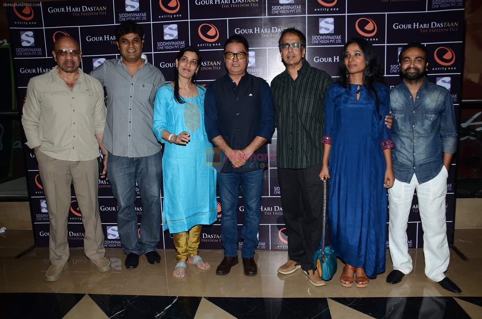 Vinay Pathak, Anant Mahadevan, Tannishtha Chatterjee at the Premiere of the film Gour Hari Dastaan in PVR, Juhu on 12th Aug 2015