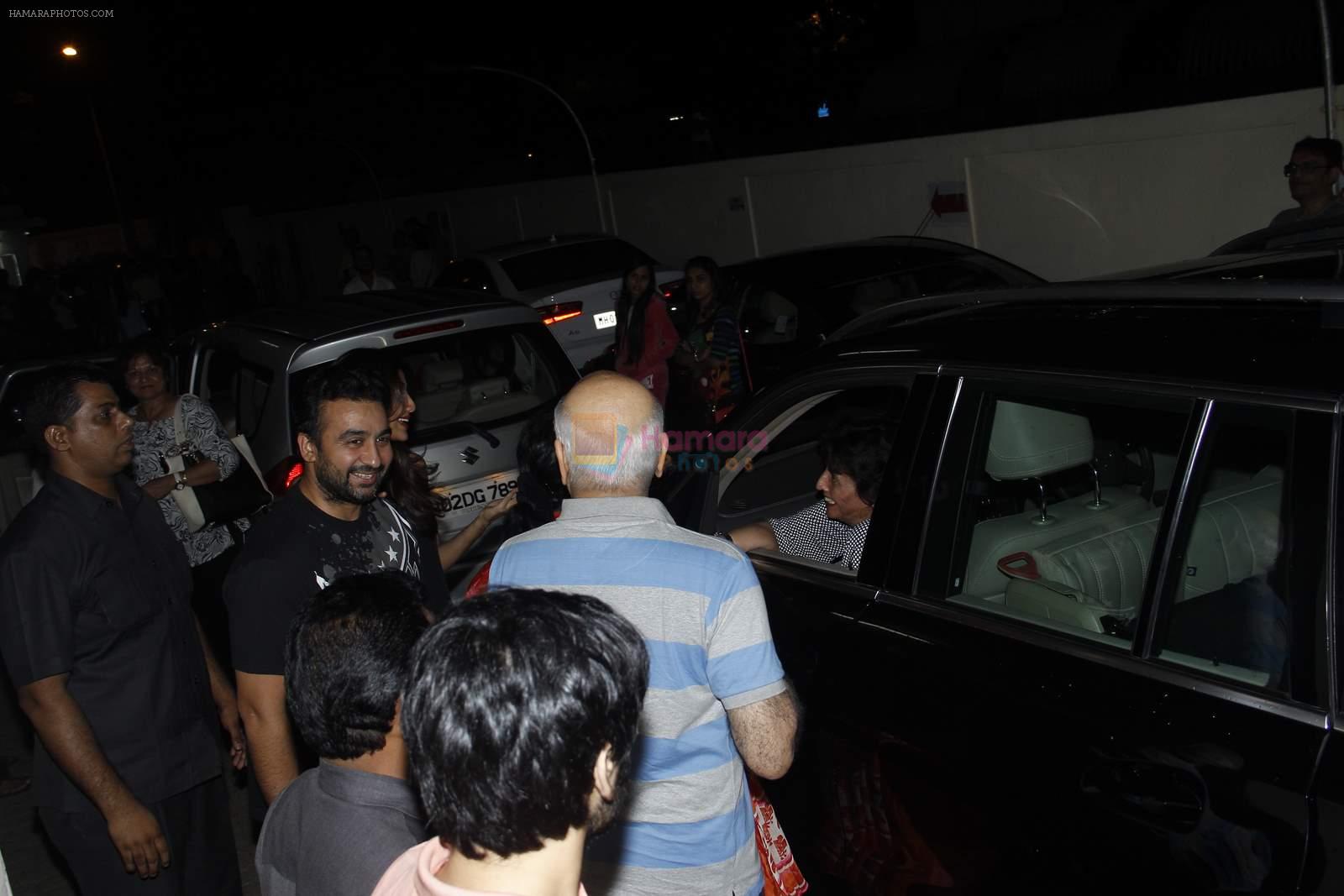 Shilpa Shetty, Raj Kundra snapped at Chandan cinema on 14th Aug 2015