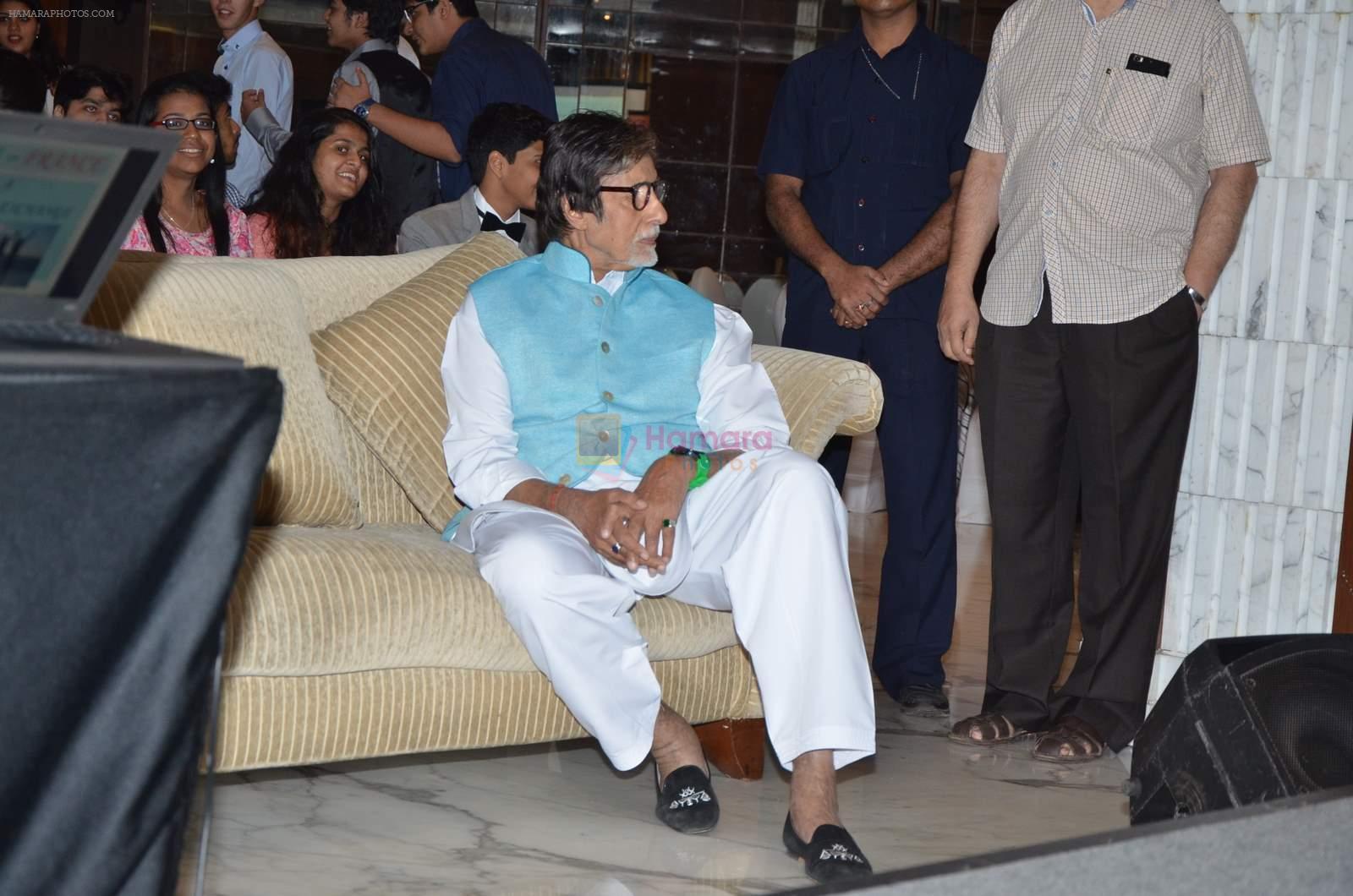 Amitabh Bachchan snapped in j W Marriott on 14th Aug 2015