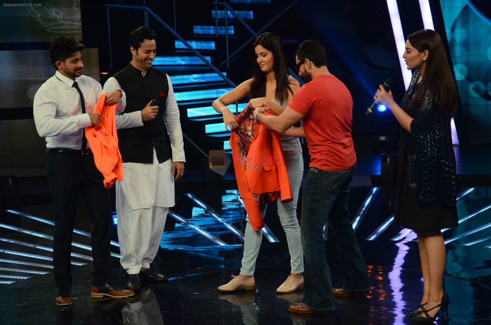 Saif Ali Khan, Katrina Kaif at the Promotion of Phantom on the sets of Indian Idol Junior 2015 in Mumbai on 16th Aug 2015