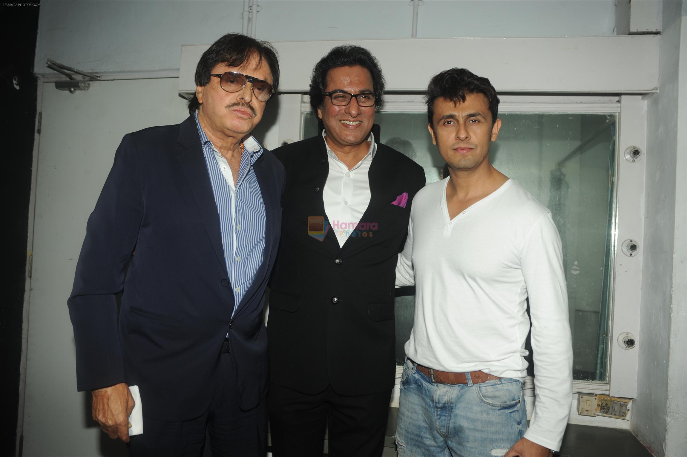 Sanjay Khan, Talat Aziz, Sonu Nigam at Talat Aziz's musical show Yeh Shaam Mastani in Mumbai on 20th Aug 2015