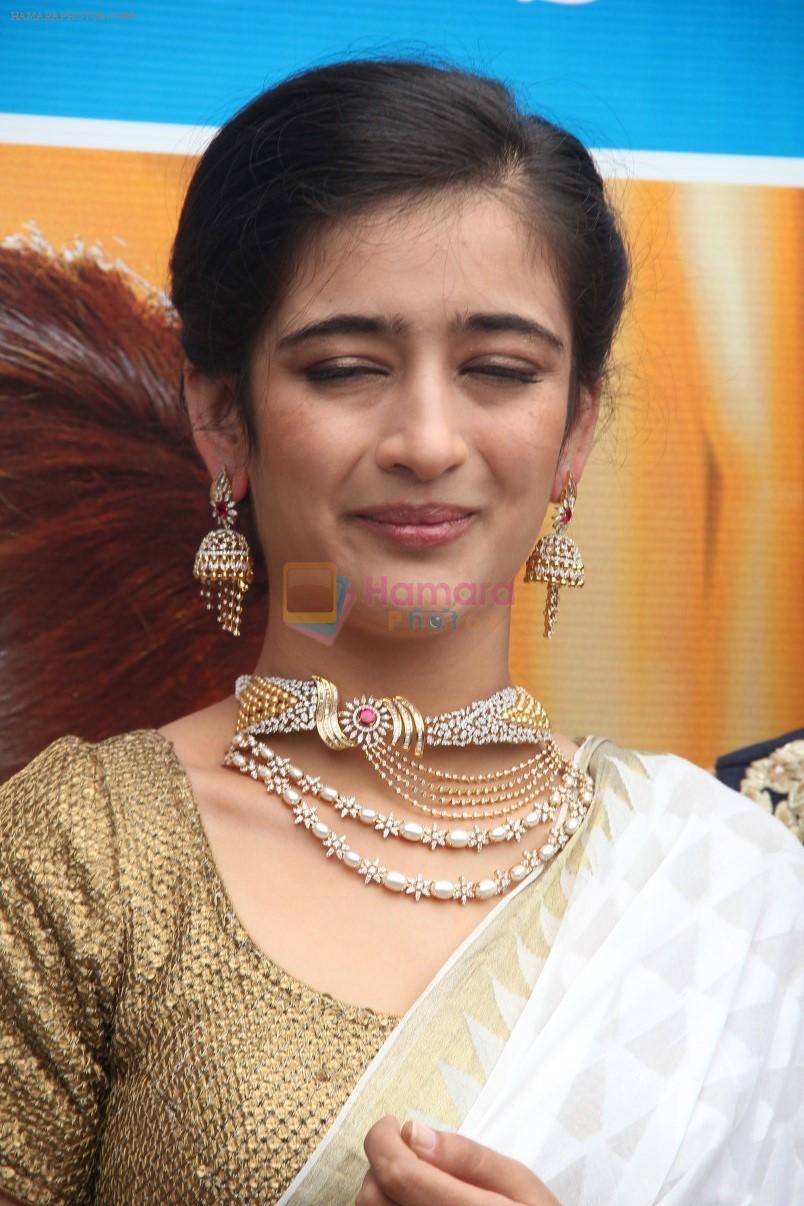 Akshara Haasan Launch Diamonds Showroom on 20th Aug 2015