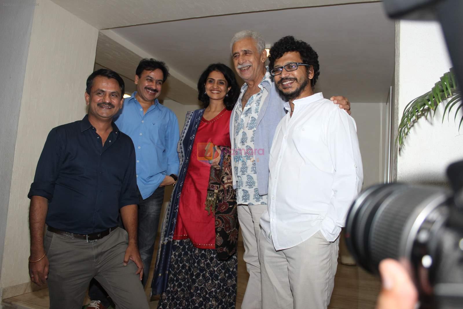 Girish Kulkarni, Naseeruddin Shah at Highway film screening in Sunny Super Sound on 24th Aug 2015