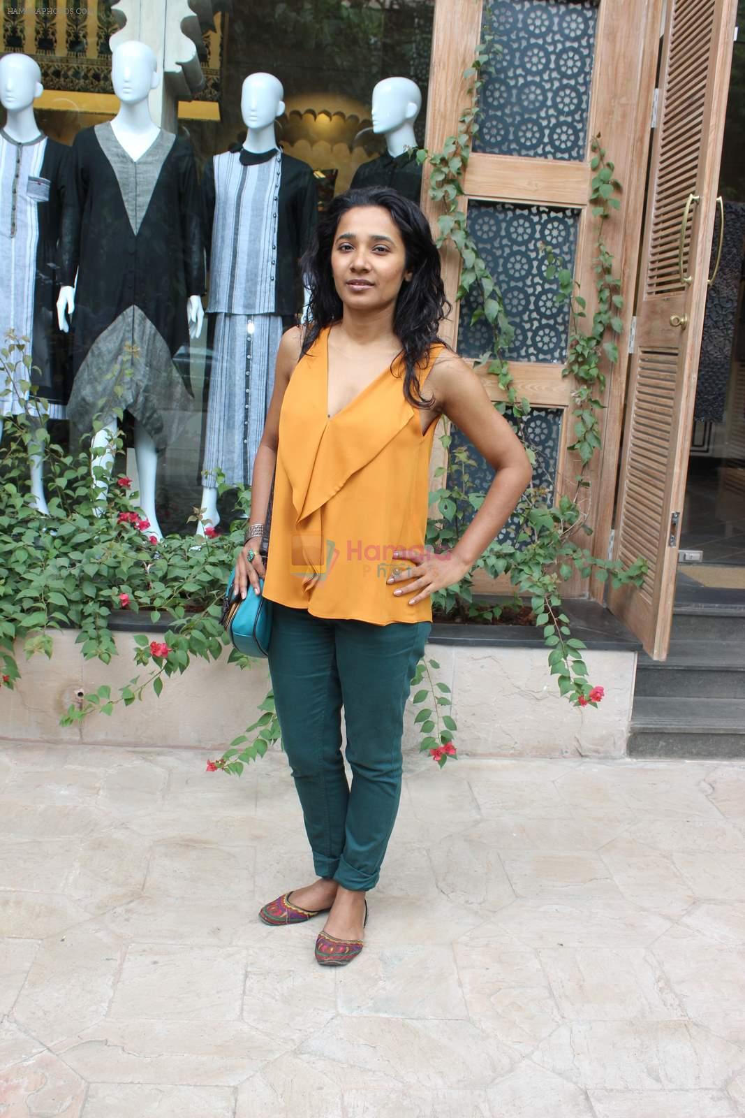 Tannishtha Chatterjee visits Anita Dongre store in Bandra, Mumbai on 25th Aug 2015