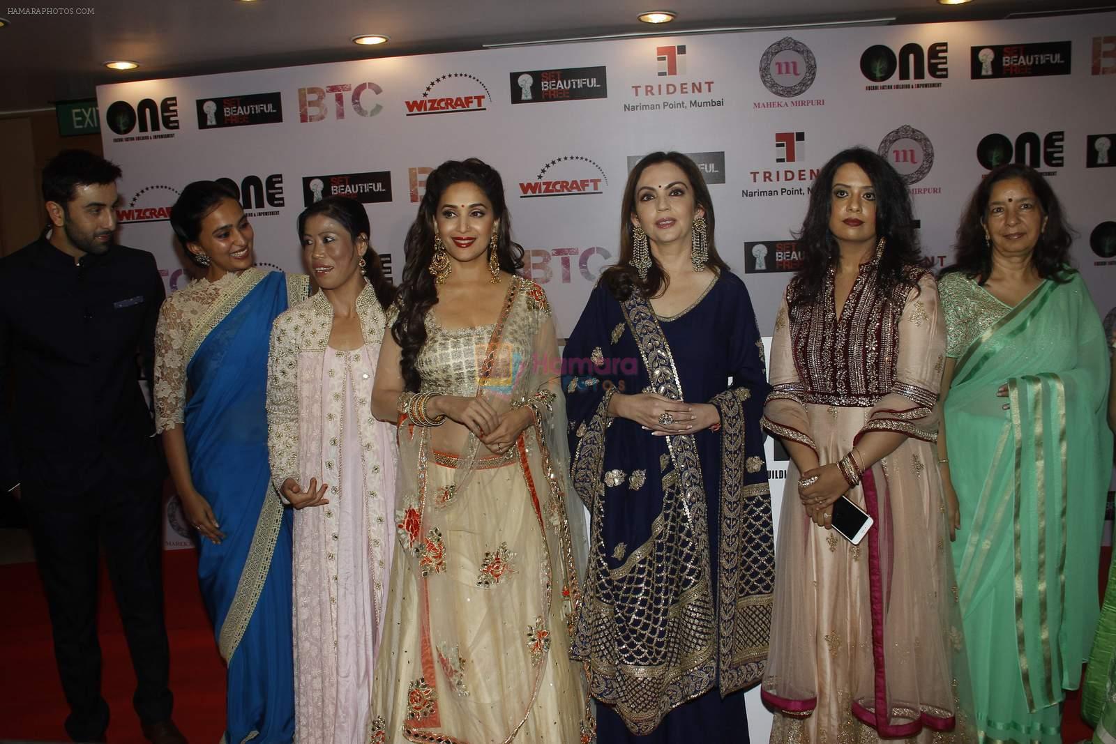 Madhuri Dixit, Ranbir Kapoor, Nita Ambani, Vivek Oberoi, Mary Kom, Priyanka Alva at vivek oberoi's charity event in Mumbai on 29th Aug 2015