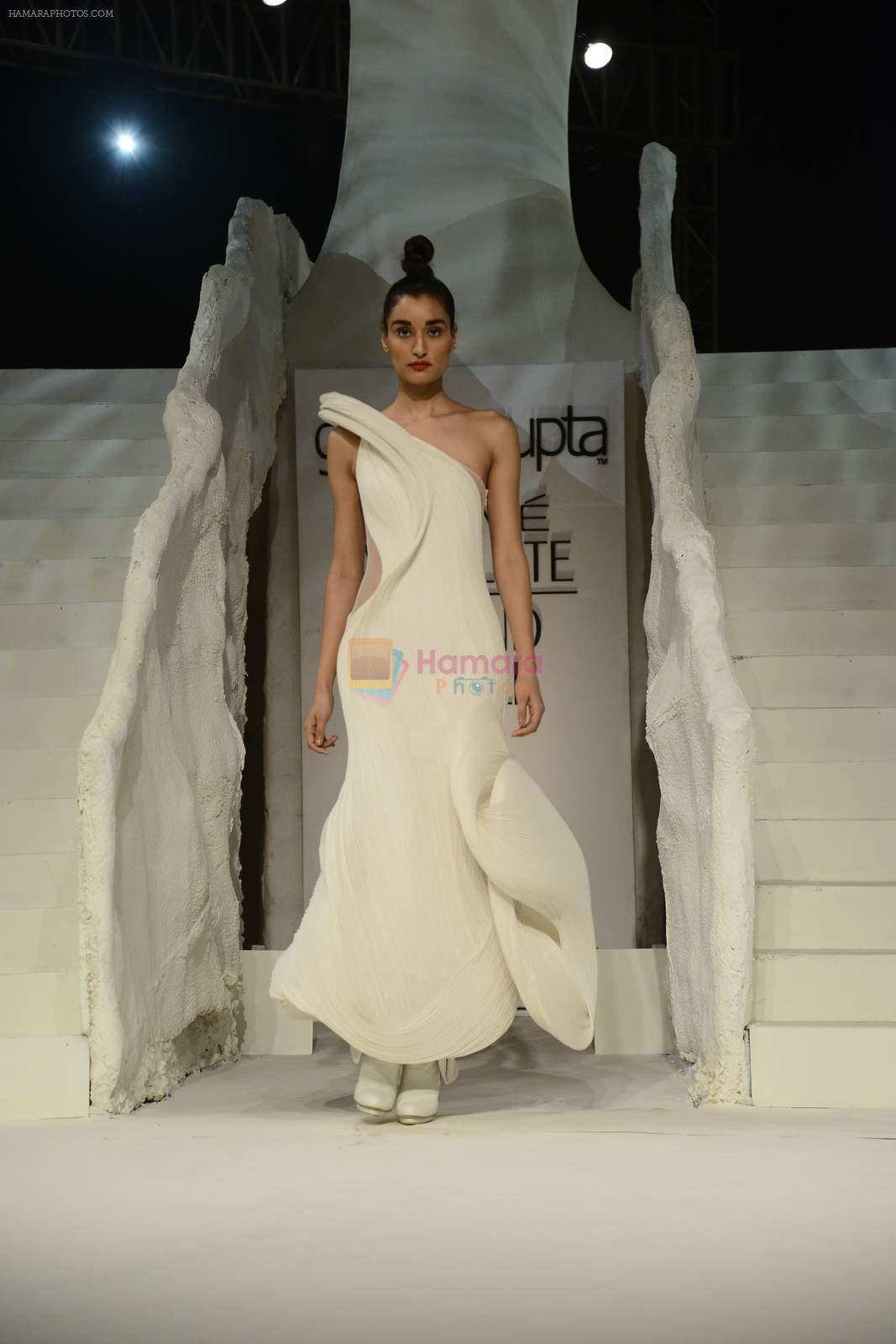 Model walk the ramp for gaurav gupta Show at the grand finale of Lakme Fashion Week on 30th Aug 2015