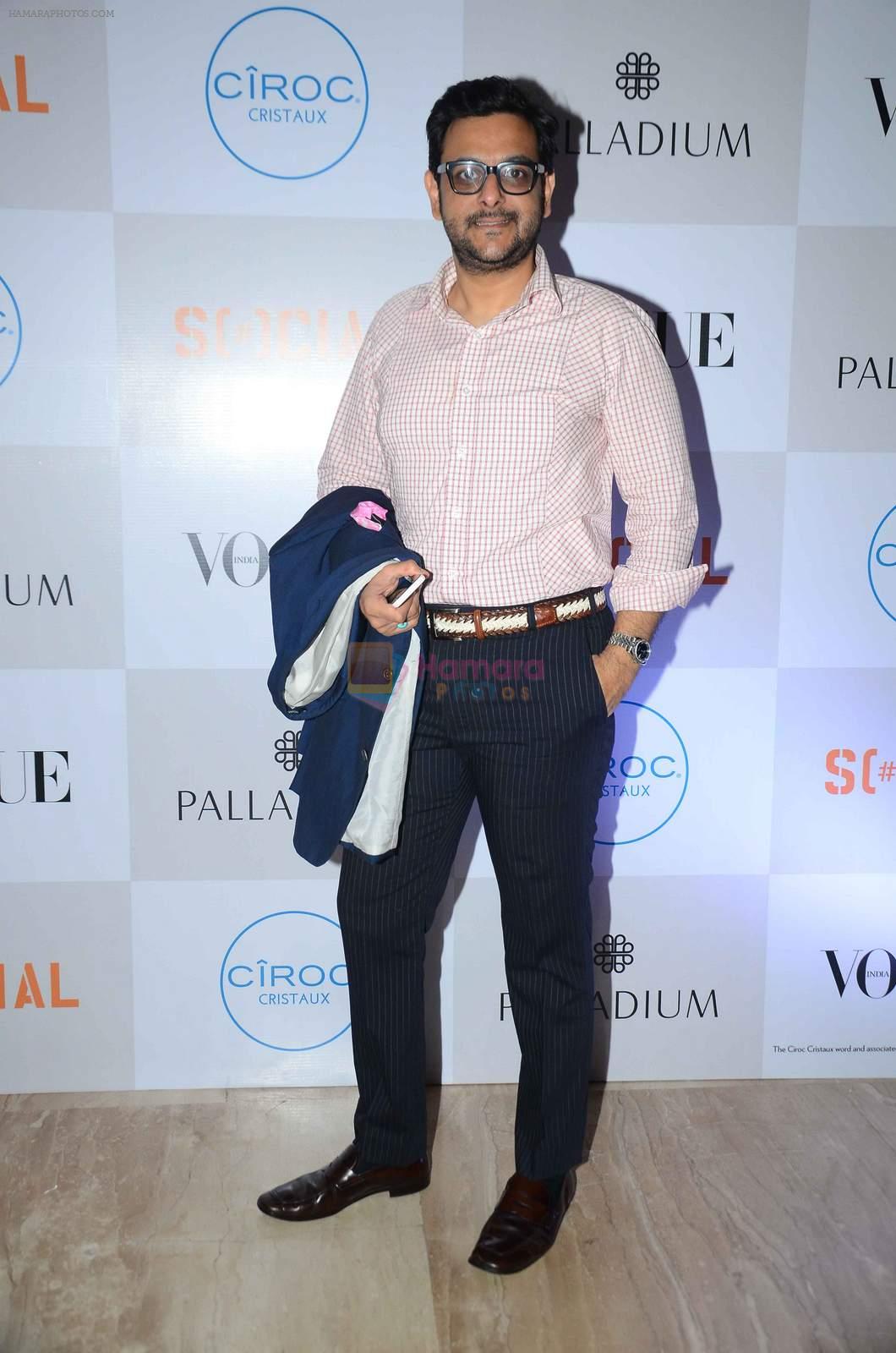 at Fashion's Night Out 2015 by Vogue in Palladium on 2nd Sept 2015