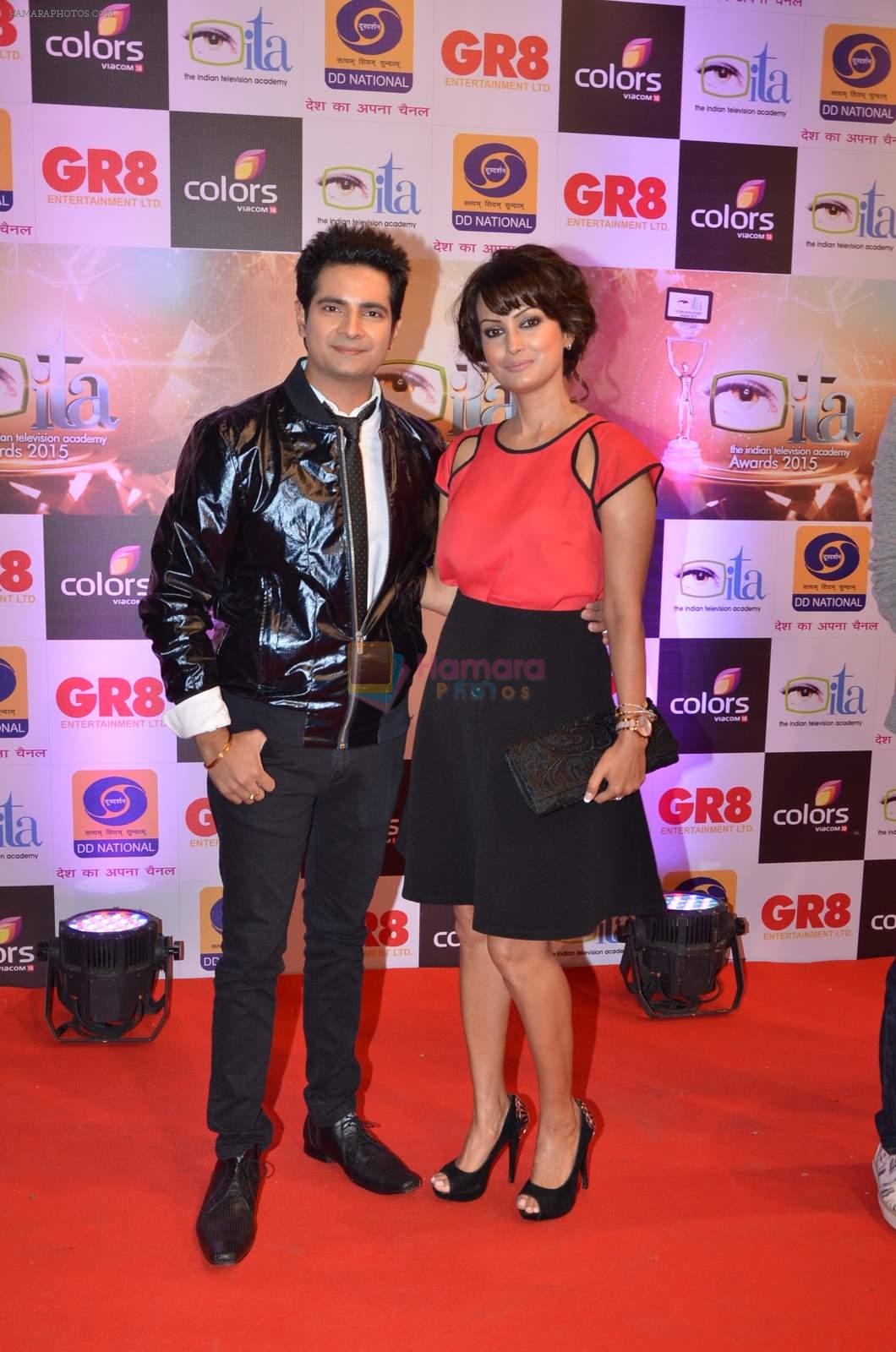 Karan Mehra, Nisha Rawal at Gr8 ITA Awards in Mumbai on 6th Sept 2015