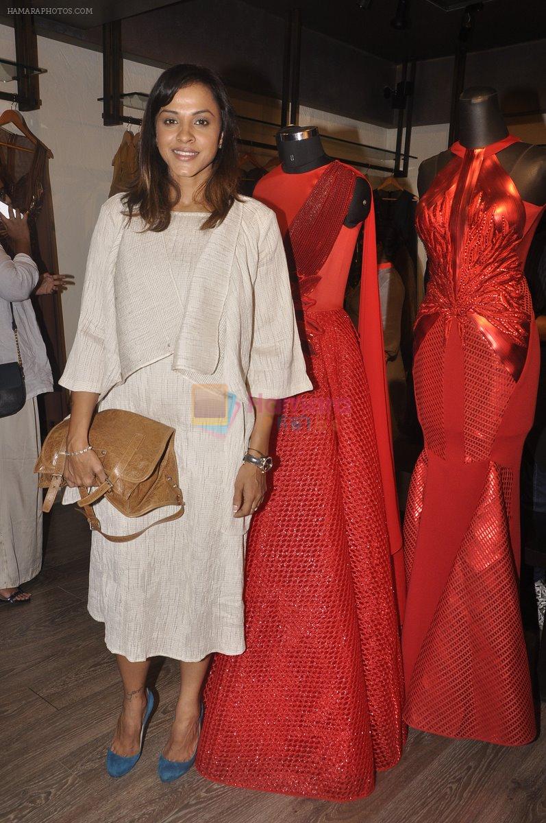 Manasi Scott at Amit Agarwal present its first Indian Wear Couture at Atosa on 19th Sept 2015