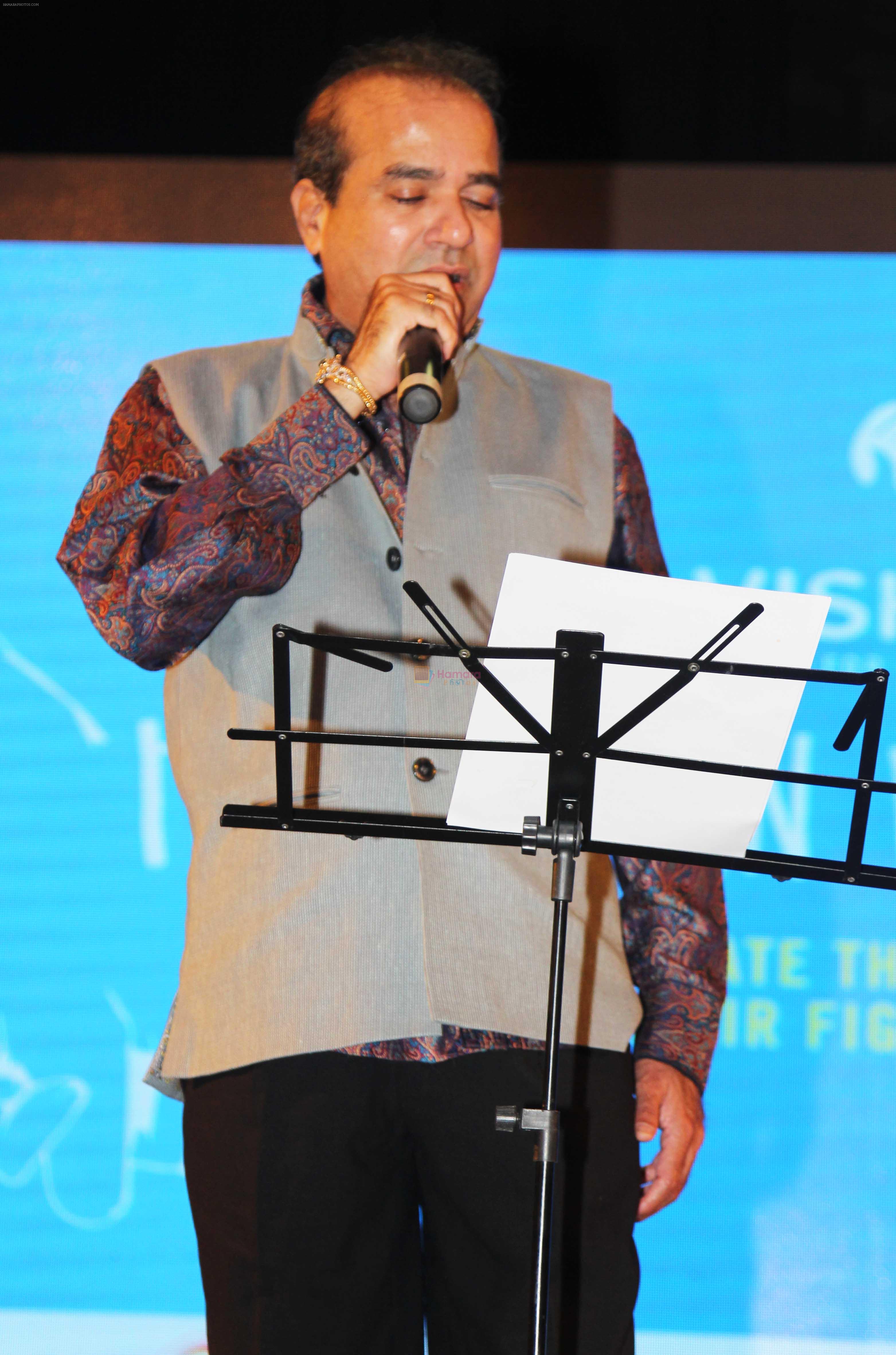 Suresh Wadkar performed at the _Care for Cancer Patients - Annual Day Event_  organised by NGO Vishwas.2