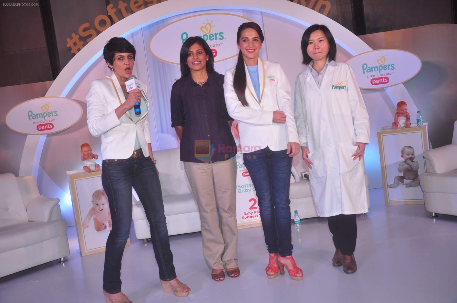 Tara Sharma and Mandira Bedi at Pampers event on 20th Sept 2015