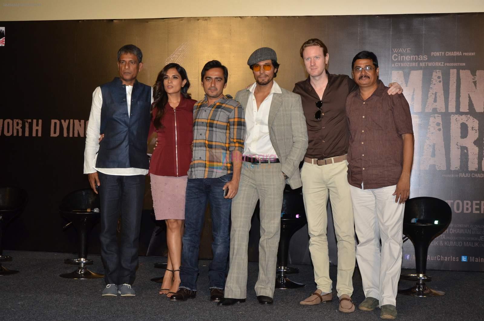 Randeep Hooda, Richa Chadda, Adil Hussain, Alexx O Neil at cellfie press meet for film Main Aur Charles on 23rd Sept 2015