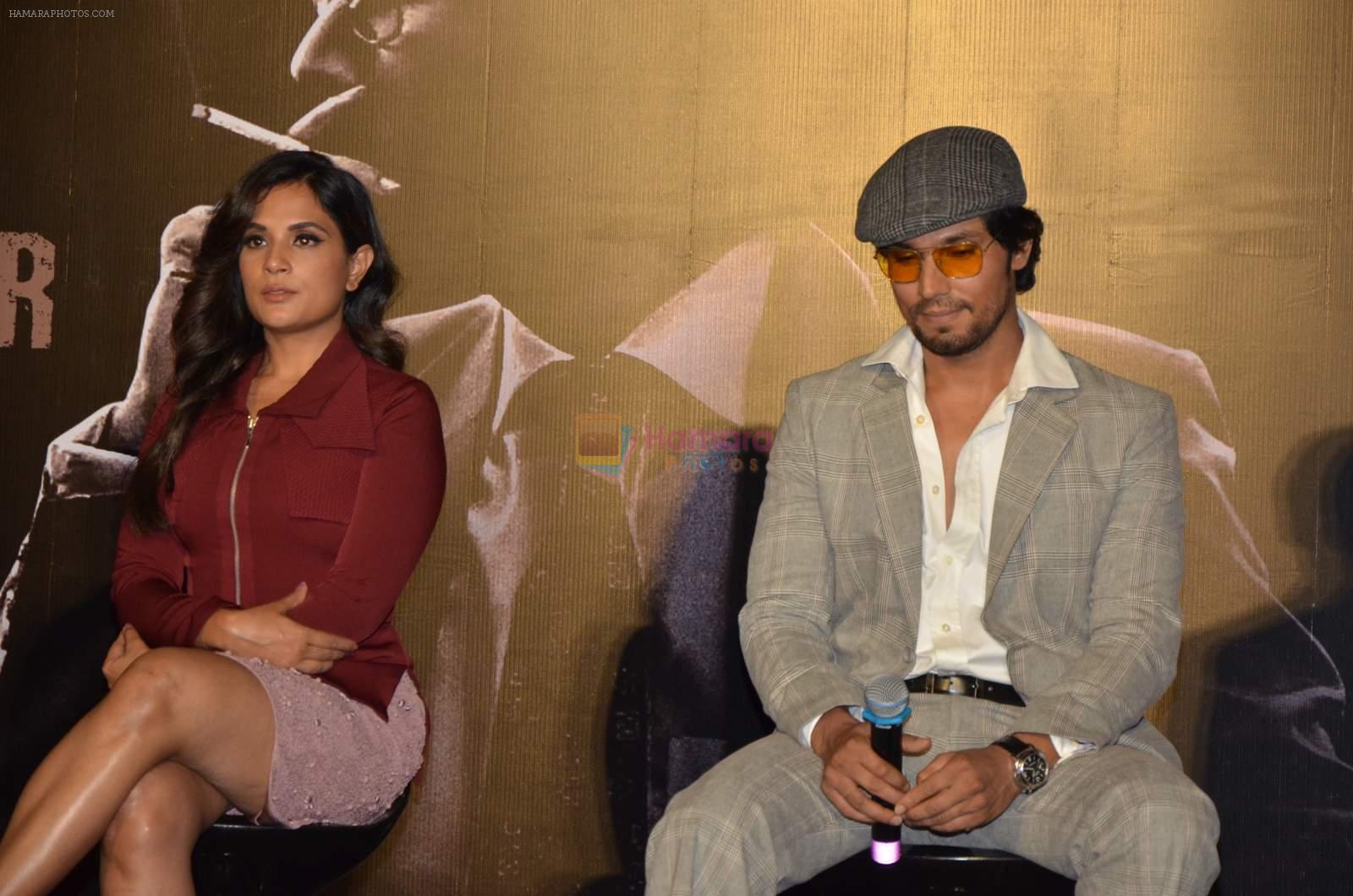 Randeep Hooda, Richa Chadda at cellfie press meet for film Main Aur Charles on 23rd Sept 2015