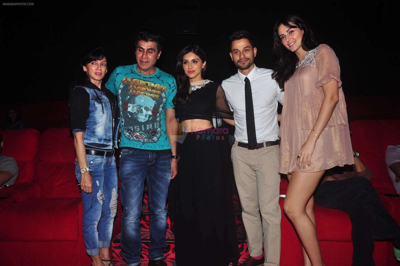 Mandana Karimi, Kunal Khemu, Zoa Morani at Bhaag jhonny premiere on 24th Sept 2015