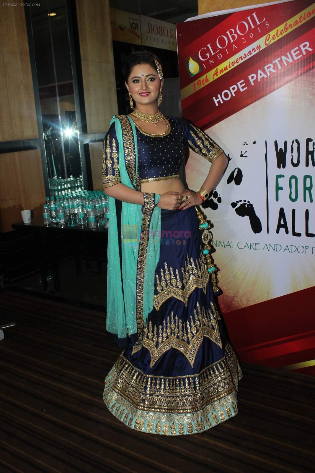 Rashmi Desai at Globoil awards in Renaissance Powai on 29th Sept 2015