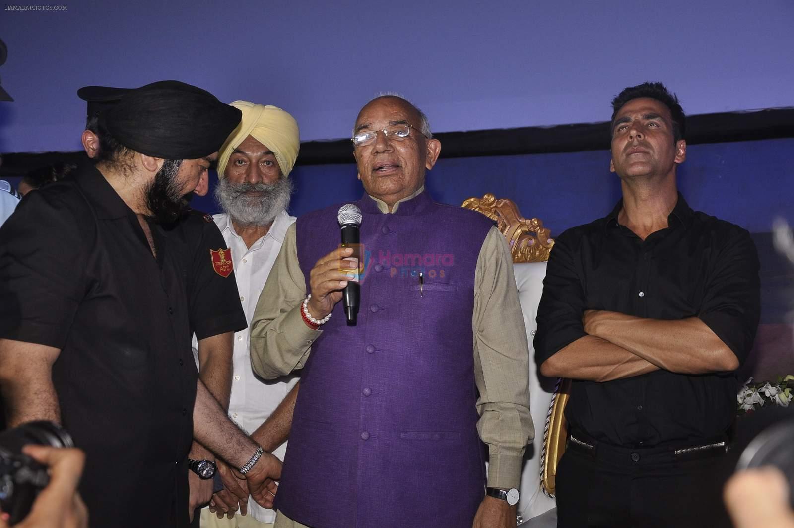 Akshay Kumar at Singh is Bling screening hosted by Bawas in Chandan on 1st Oct 2015