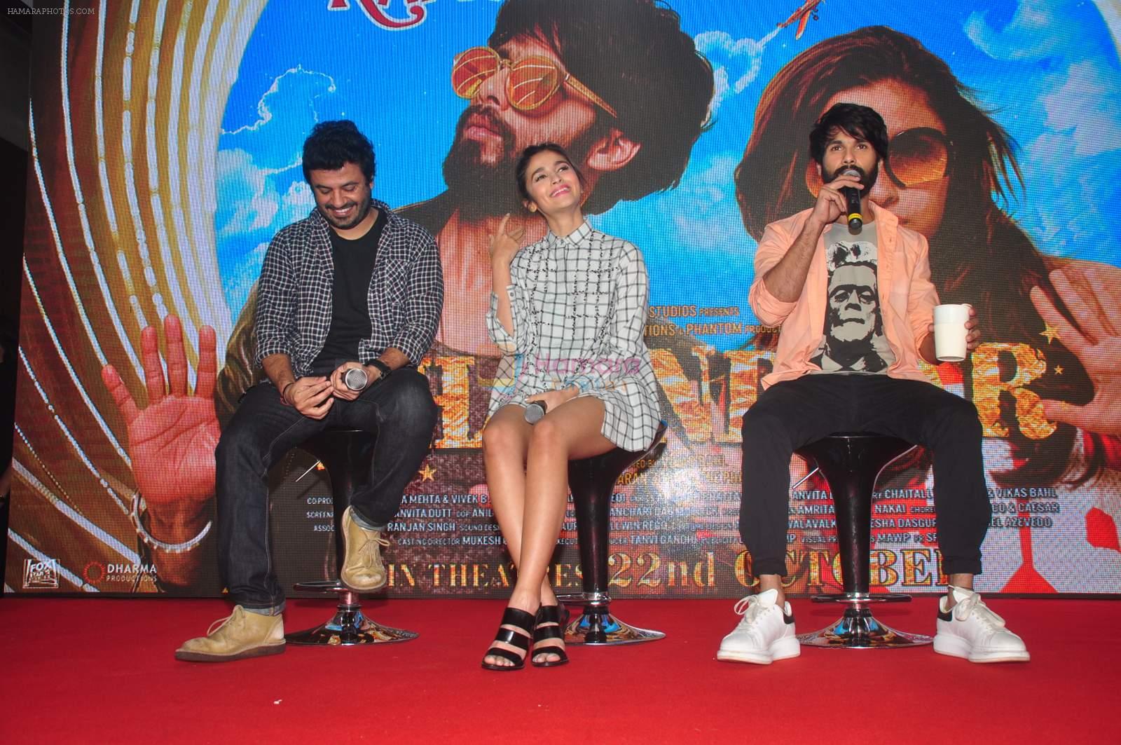 Shahid Kapoor, Alia Bhatt, Vikas Bahl snapped promoting Shaandaar in Enigma on 13th Oct 2015