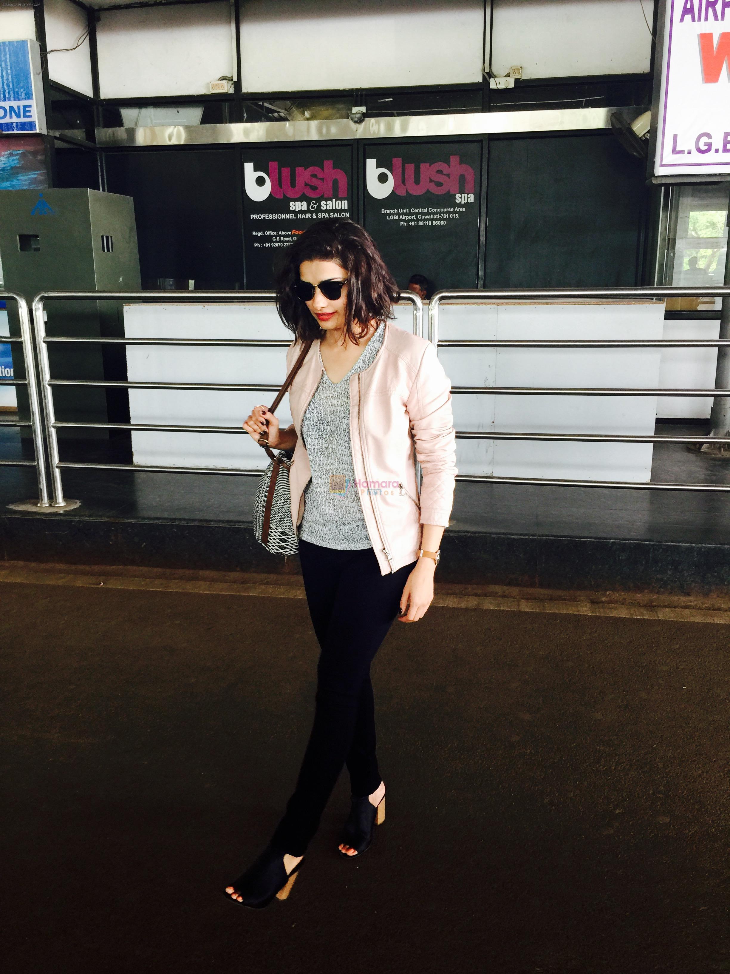 Prachi Desai at the airport