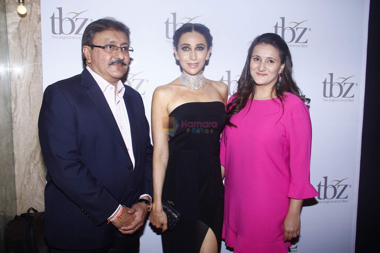 Karisma Kapoor at TBZ launch in Mumbai on 21st Oct 2015