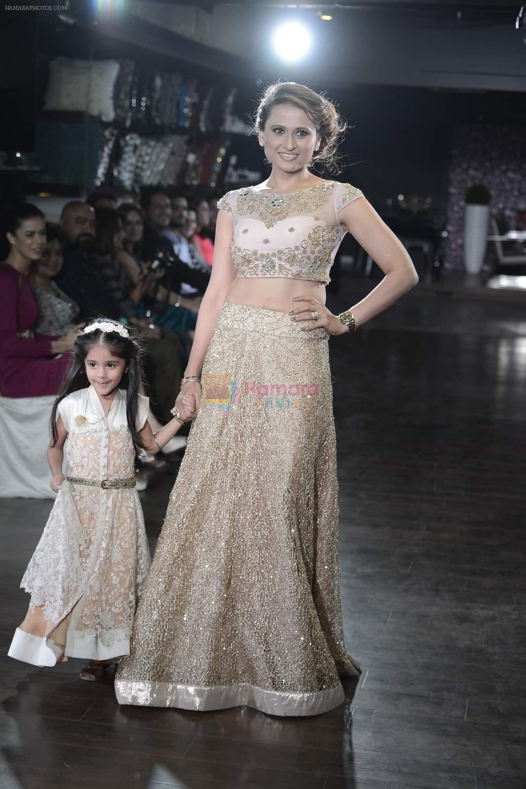 Model walks for Amy Billimoria charity show in Juhu, Mumbai on 26th Oct 2015