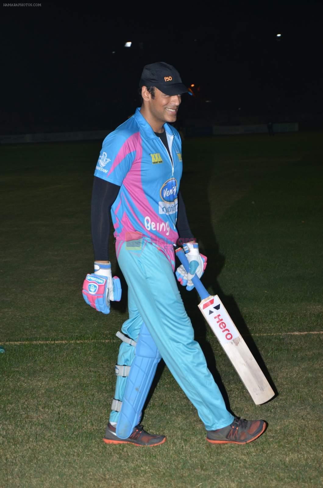 Sameer Kochhar at Mumbai Heroes corporate cricket match in Santacruz on 26th Oct 2015