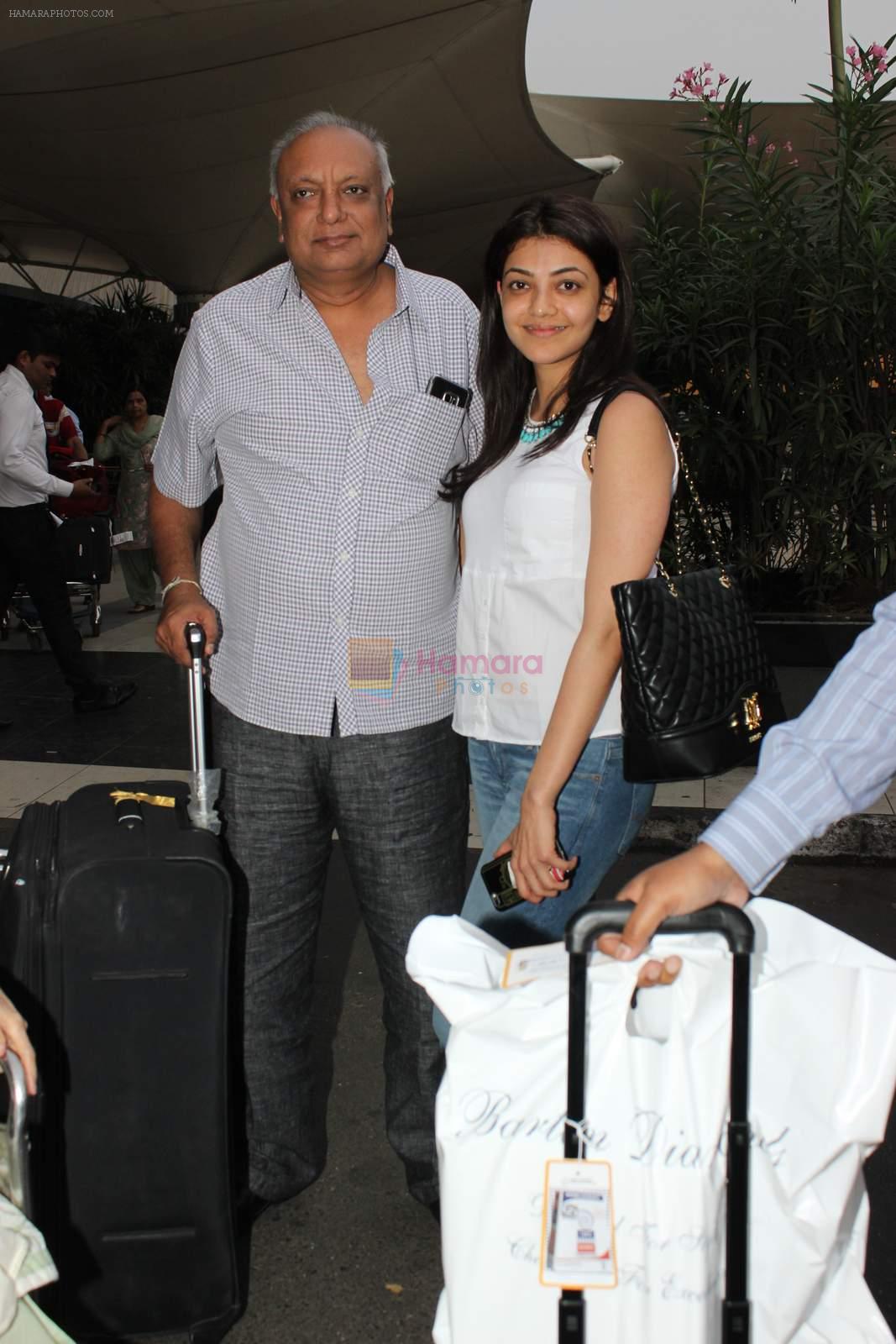Kajal Aggarwal snapped at airport on 28th Oct 2015