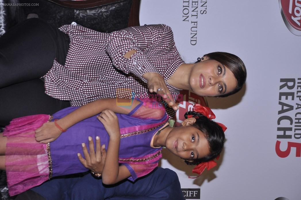 Kajol at Lifebuoy promotional event in Mumbai on 29th Oct 2015