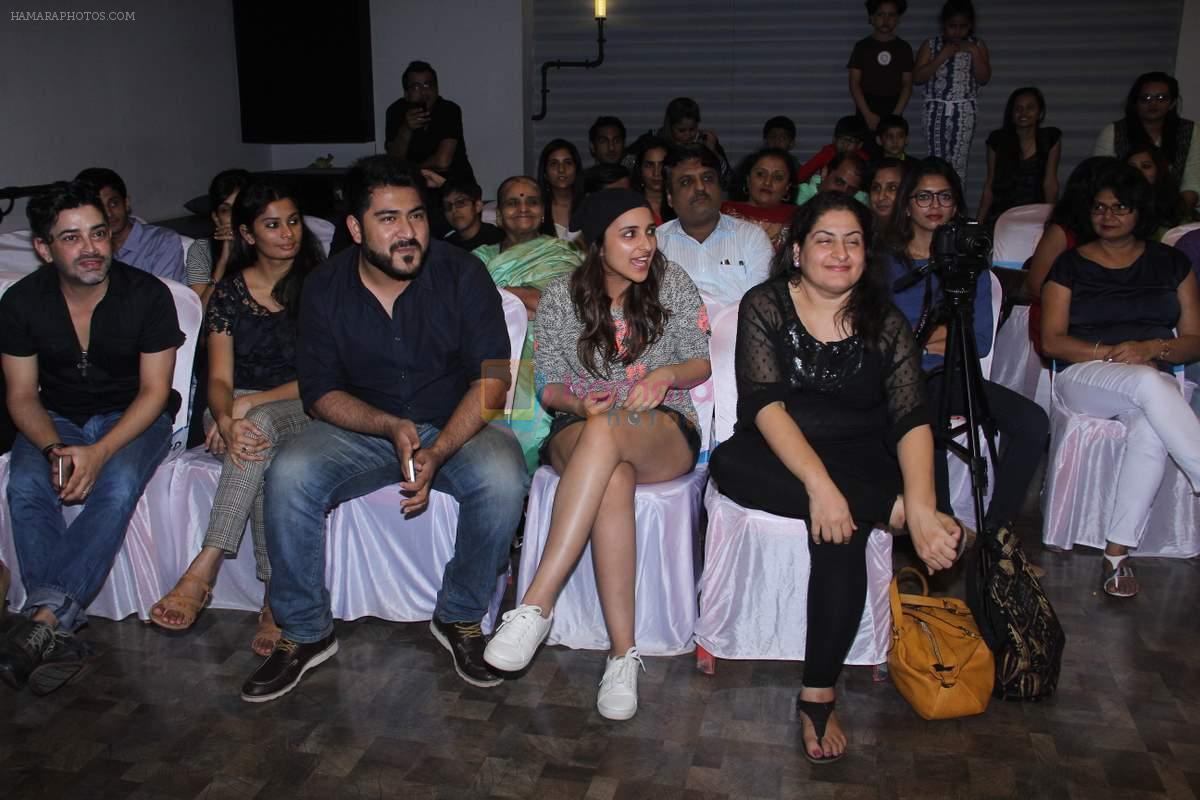 Parineeti Chopra at Dance Competition organised by Strut Academy at Khar on 30th Oct 2015