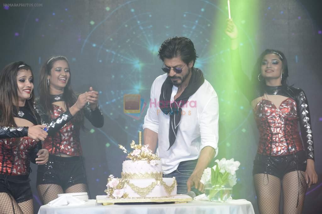 Shahrukh Khan celebrates his birthday on 2nd Nov 2015
