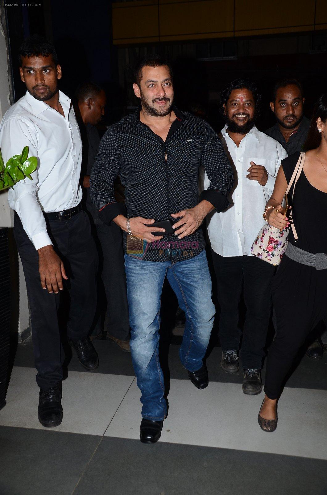 Salman Khan snapped in Bandra east on 3rd Nov 2015