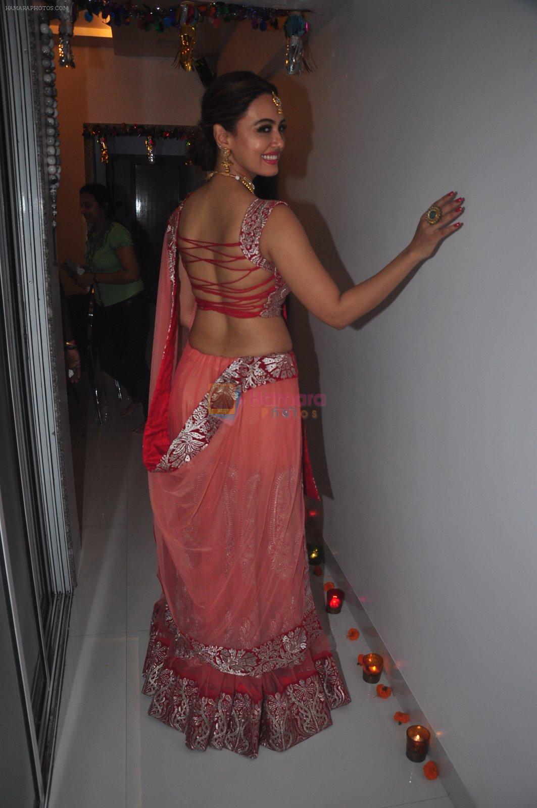 Sana Khan at Diwali shoot on 4th Nov 2015