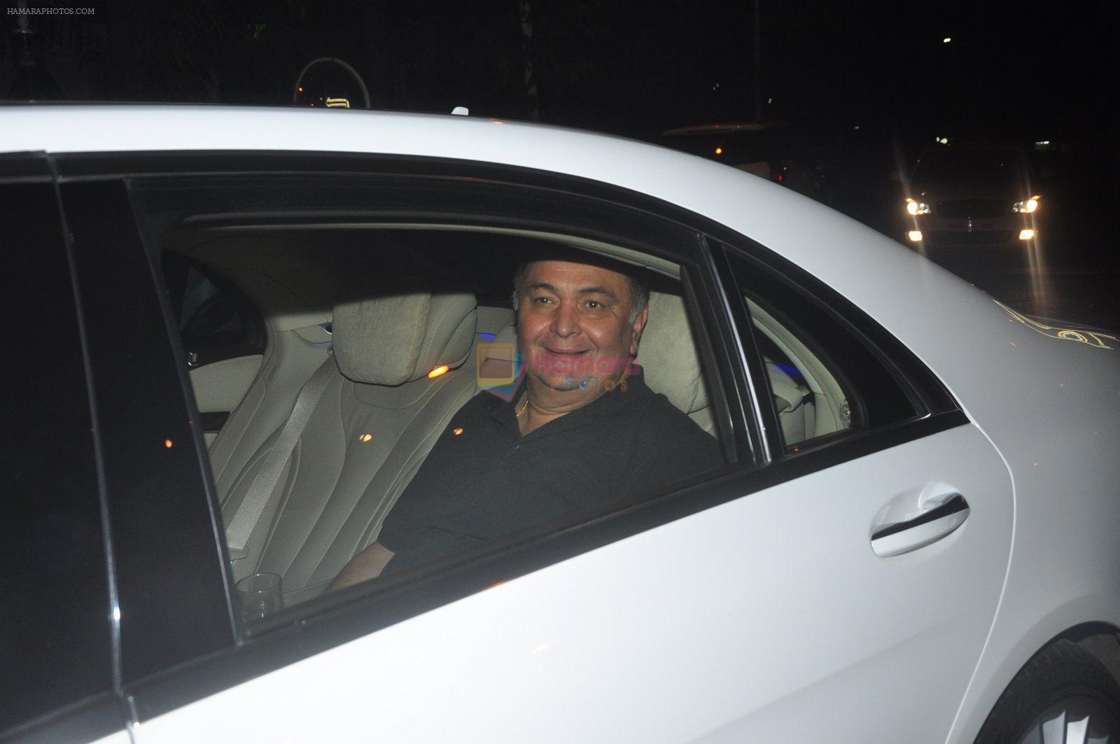 Rishi Kapoor snapped at Prithvi on 5th Nov 2015