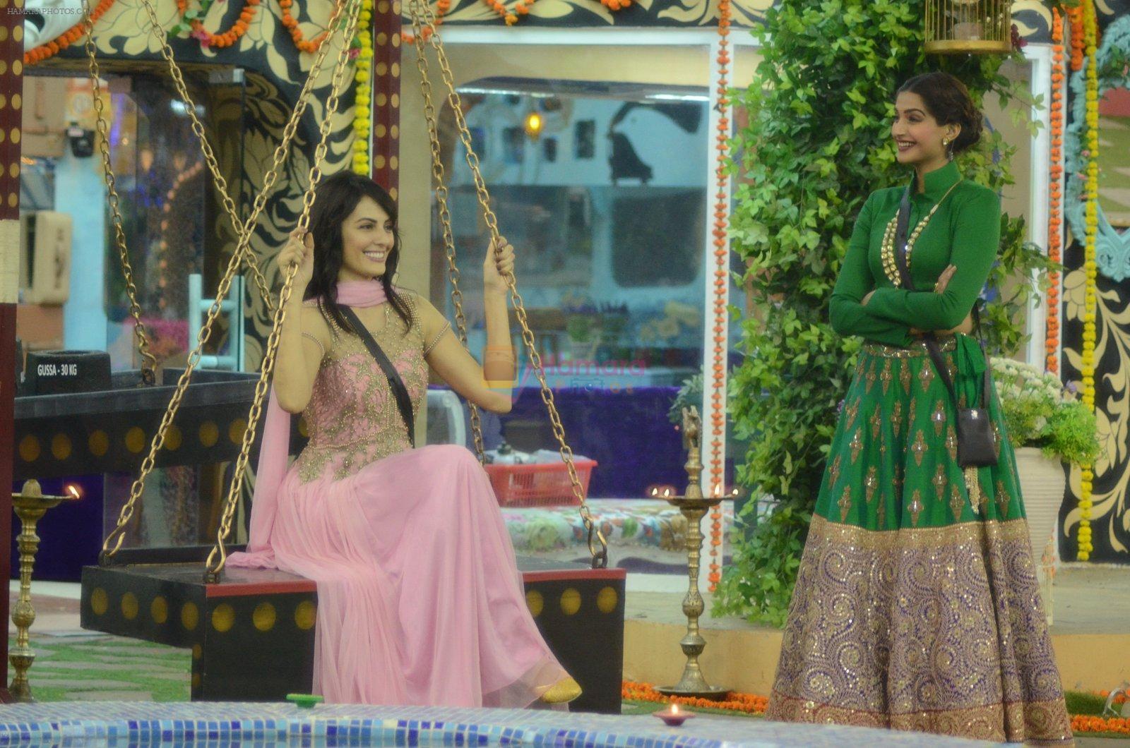 Sonam Kapoor promote Prem Ratan Dhan Payo on the sets of Bigg Boss House with Diwali celebrations on 7th Nov 2015