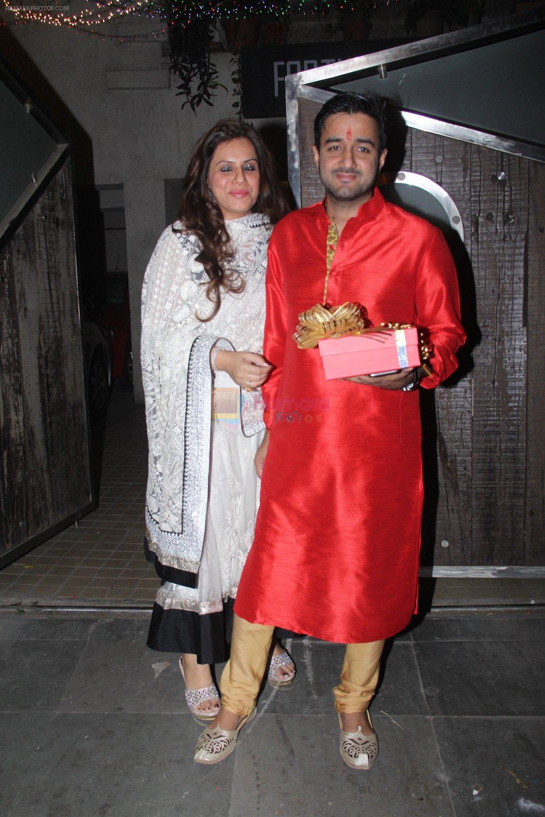 at Saif Ali Khan's Diwali Bash on 11th Nov 2015