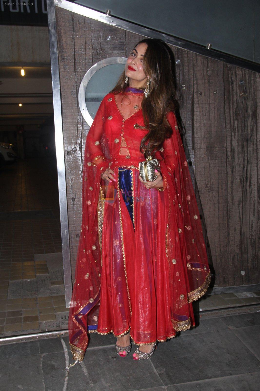 Amrita Arora at Saif Ali Khan's Diwali Bash on 11th Nov 2015