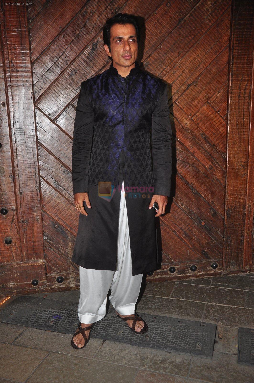 Sonu Sood at Big B's Diwali Bash on 11th Nov 2015