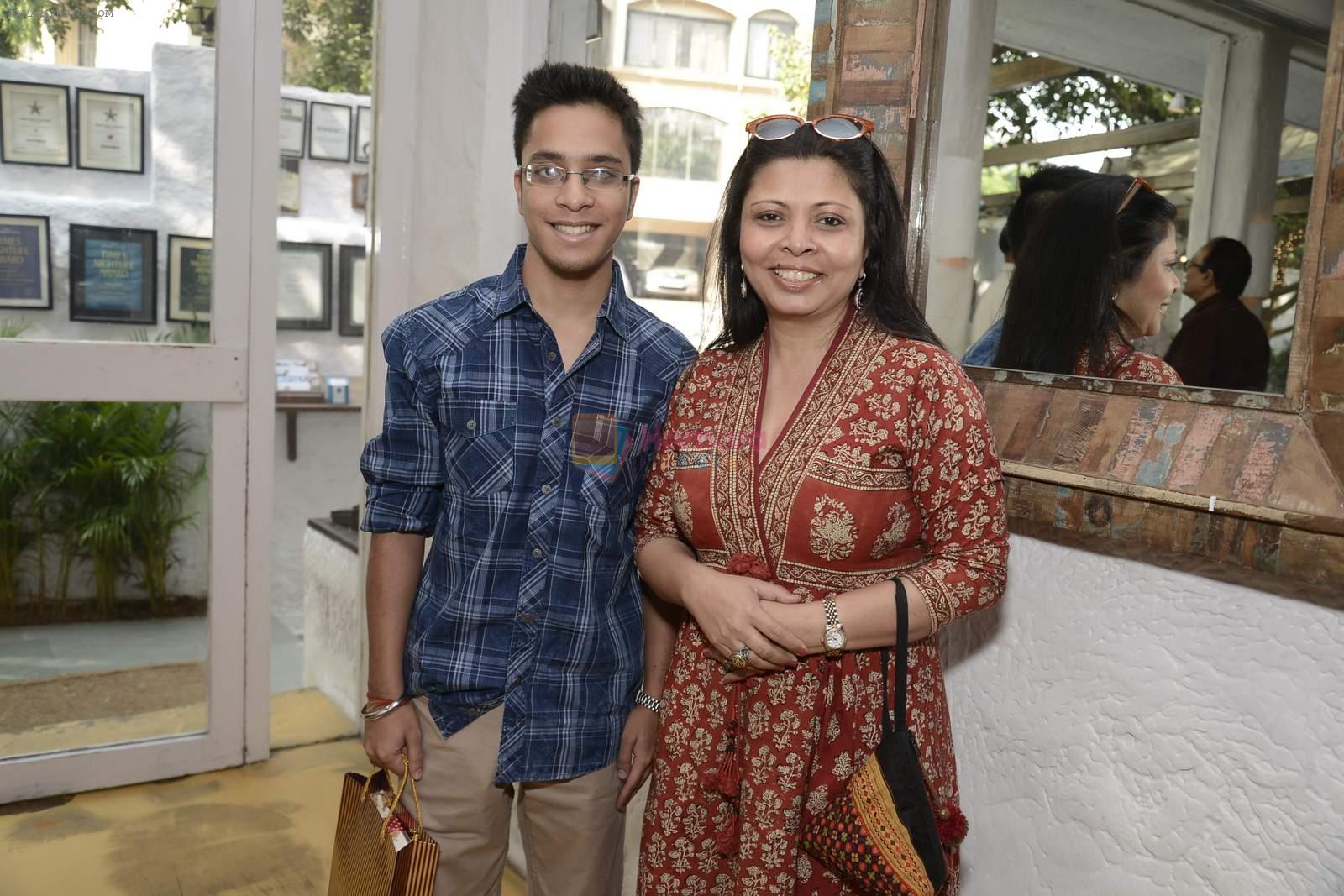 nandita puri with son ishaan at Poonam Soni's bdy bash on 15th Nov 2015