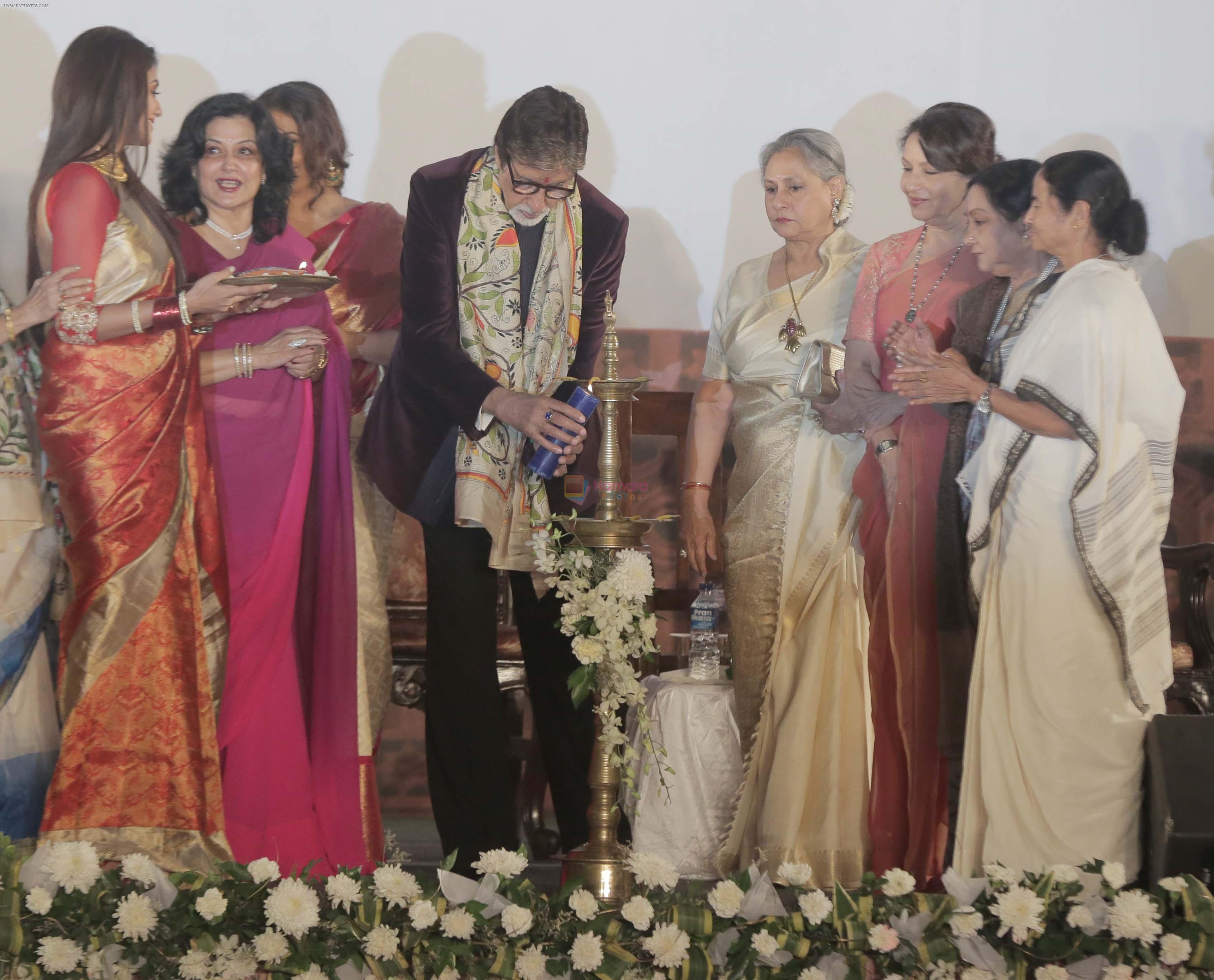 Amitabh Bachchan, Vidya Balan, Moushumi Chatterjee,Mamta Banerjee, Jaya Bachchan, Sharmila Tagore at 21st Kolkata International Film Fastival on 14th Nov 2015