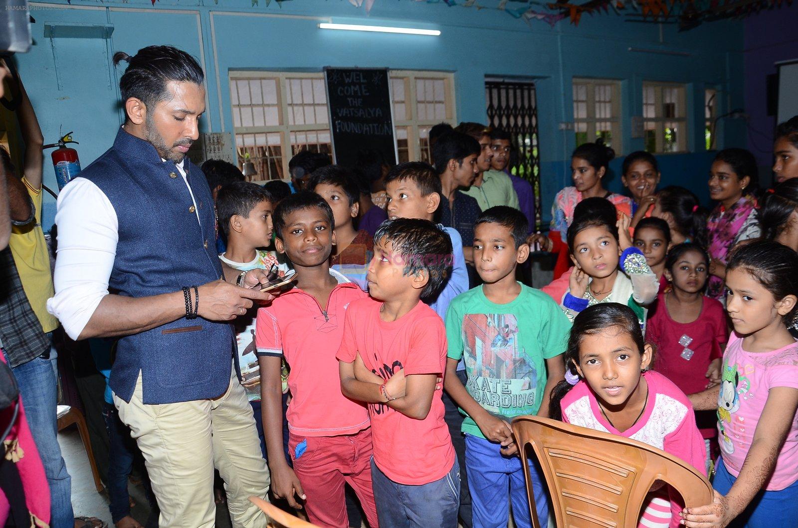Terence Lewis celebrate diwali with kids on 13th Nov 2015