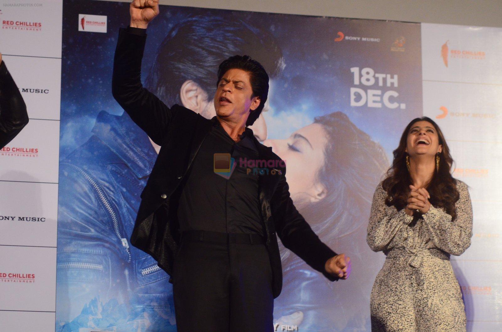 Shahrukh Khan at Dilwale song launch in Mumbai on 18th Nov 2015