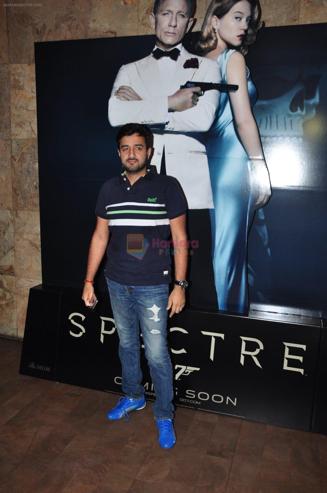 at Spectre screening in Mumbai on 18th Nov 2015