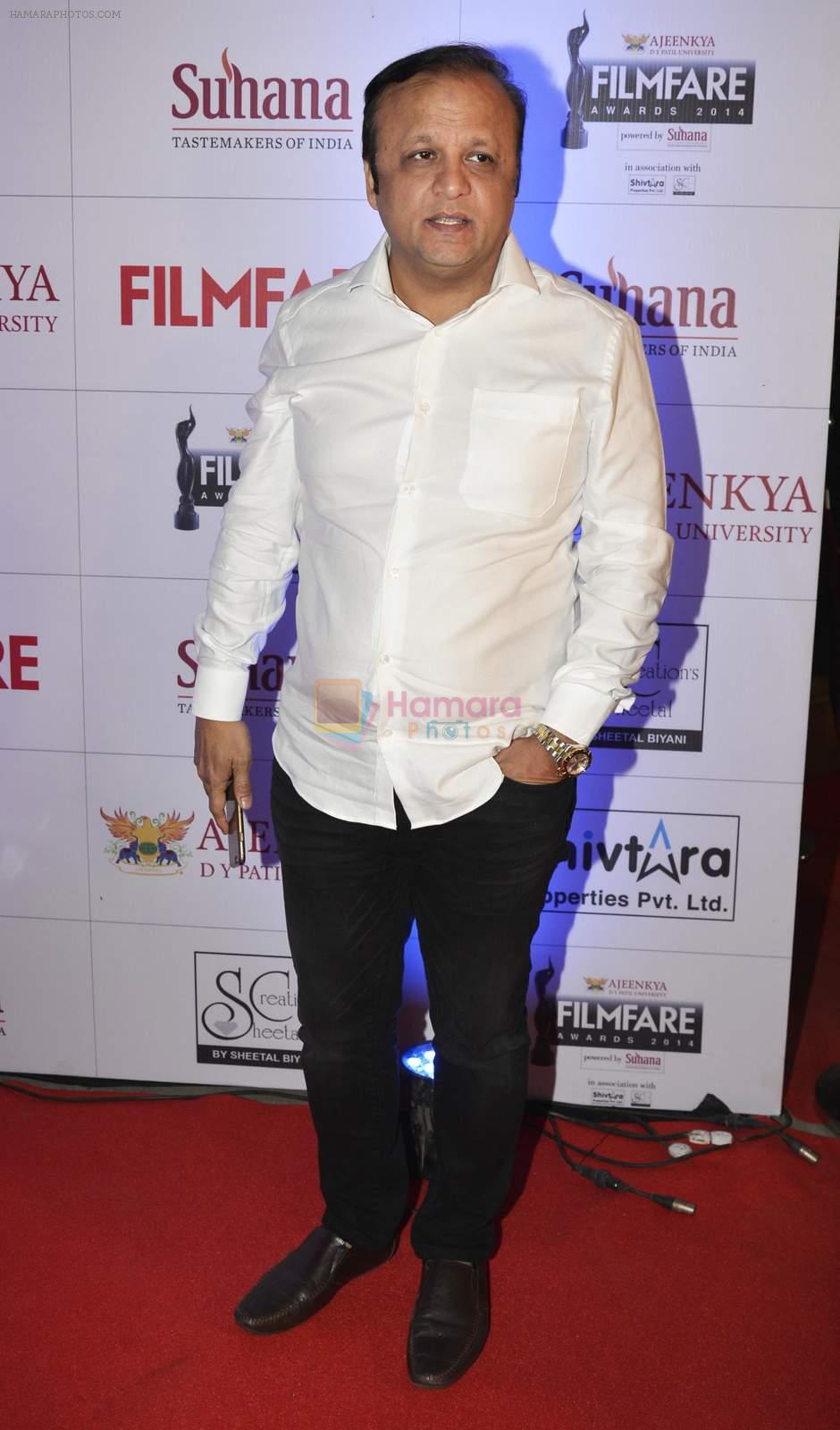 Asif Bhamla at the Red Carpet of _Ajeenkya DY Patil University Filmfare Awards