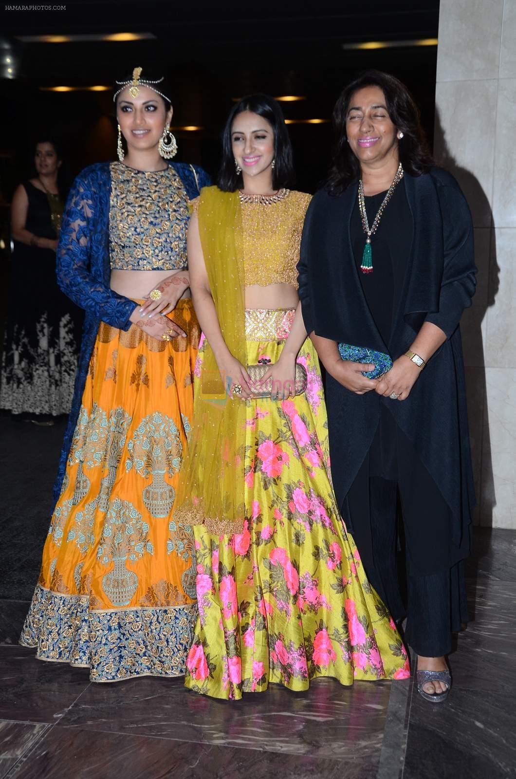 Anushka Ranjan, Anu Ranjan  at Masaba's wedding reception on 22nd Nov 2015