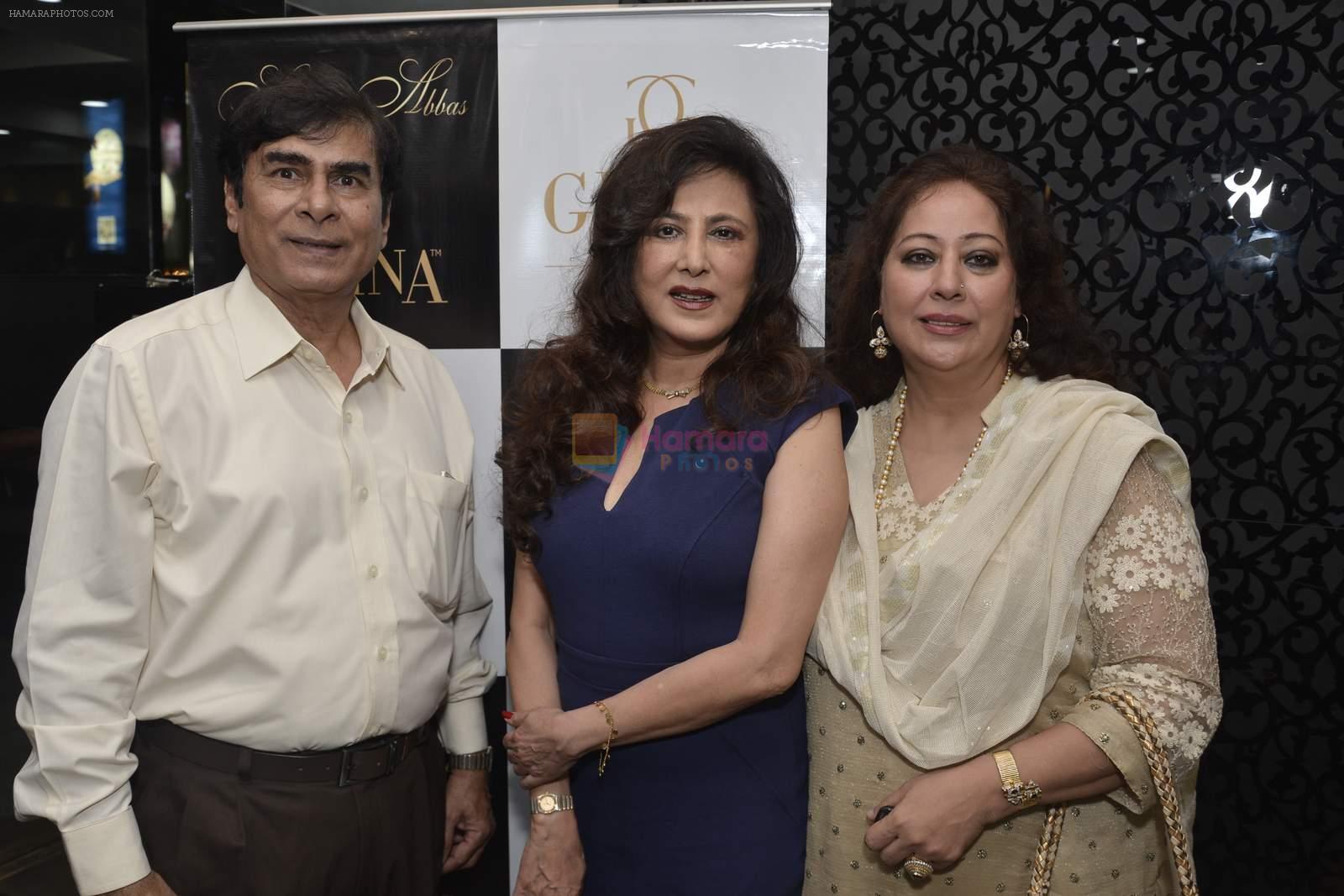 Anita Advani at Shaheen Abbas collection launch in Gehna Store on 24th Nov 2015