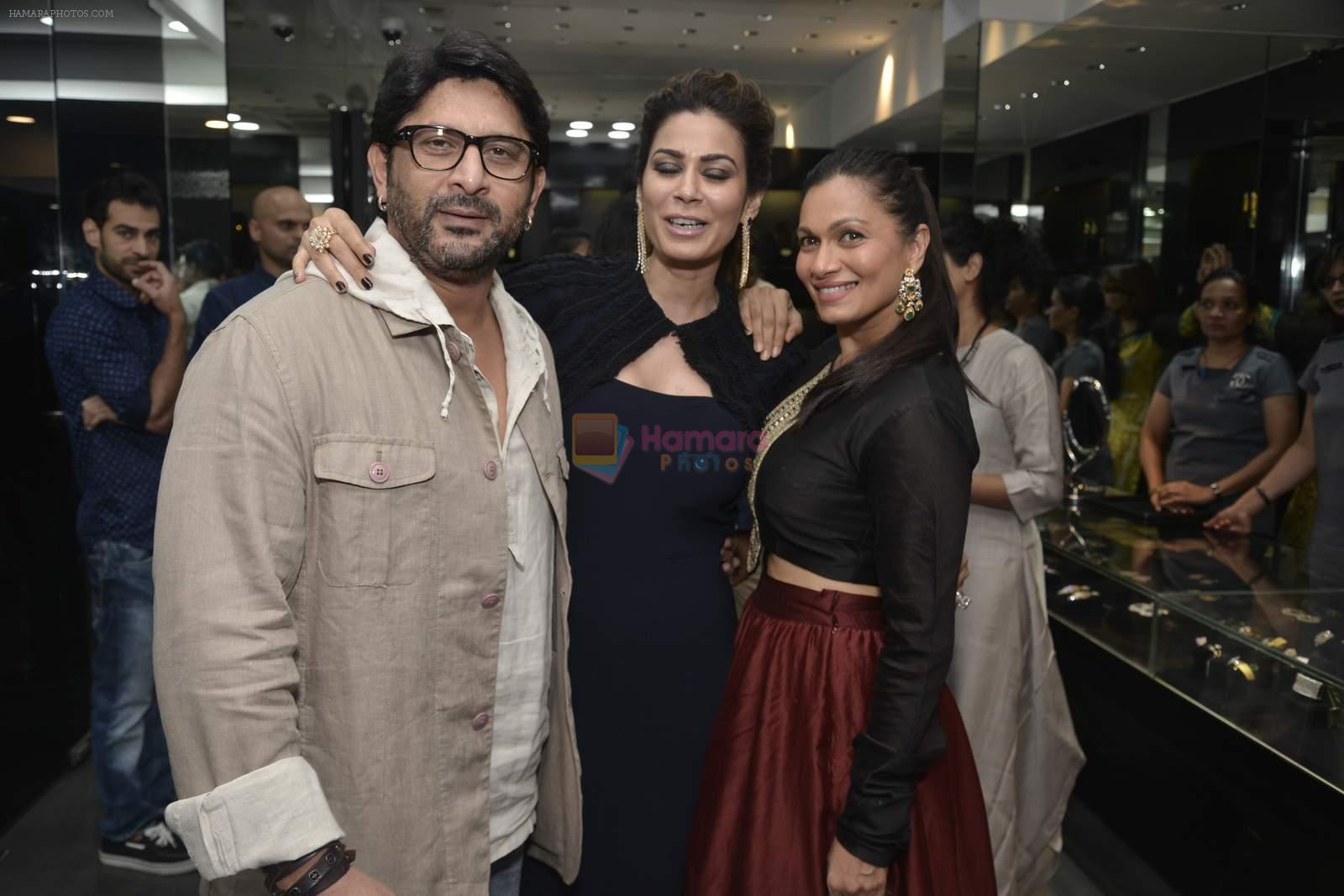 Arshad Warsi, Maria Goretti at Shaheen Abbas collection launch in Gehna Store on 24th Nov 2015
