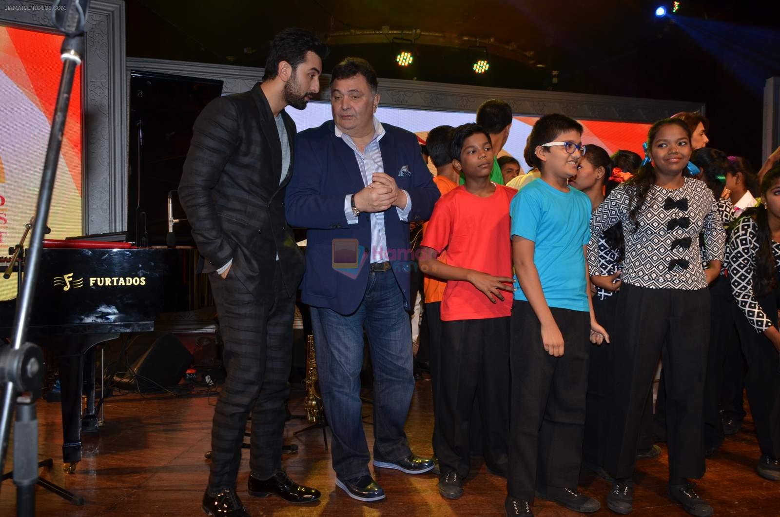 Rishi Kapoor, Ranbir Kpaoor at ccdt ngo event on 30th Nov 2015