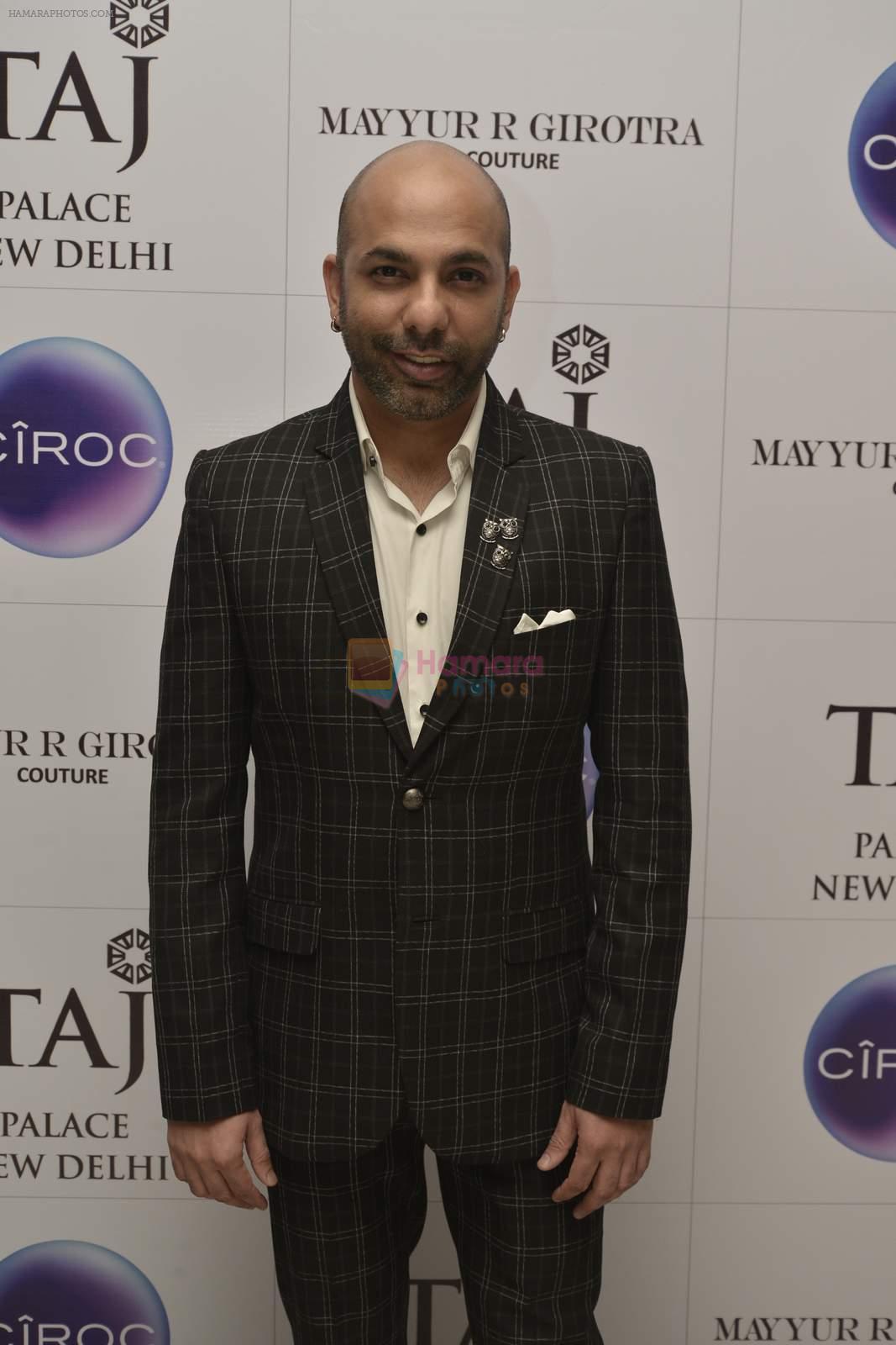at Mayyur Girotra Show at Taj Hotel in Delhi on 5th Dec 2015