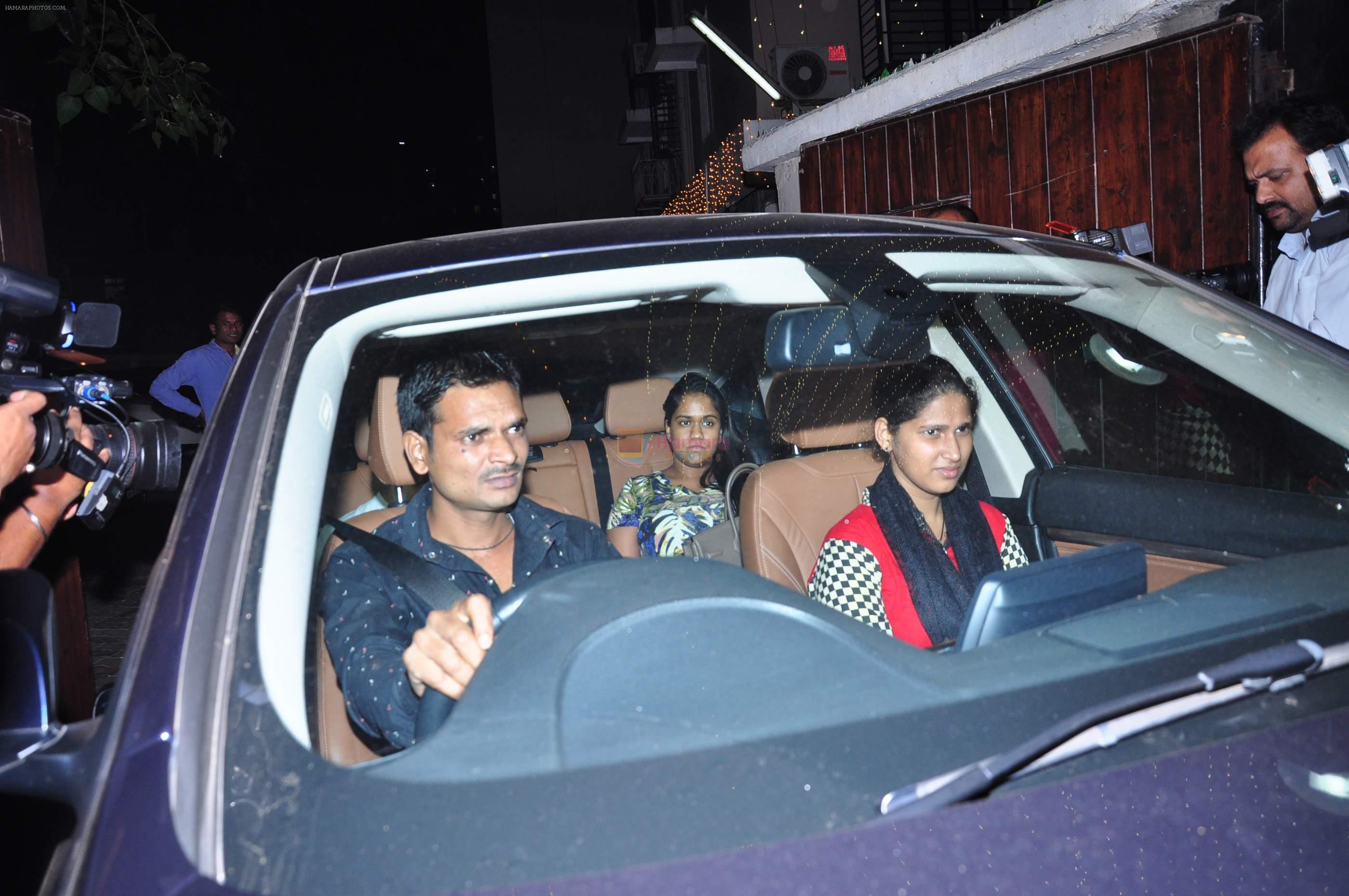 Arpita Khan snapped at Salman's Residence in galaxy on 10th Dec 2015