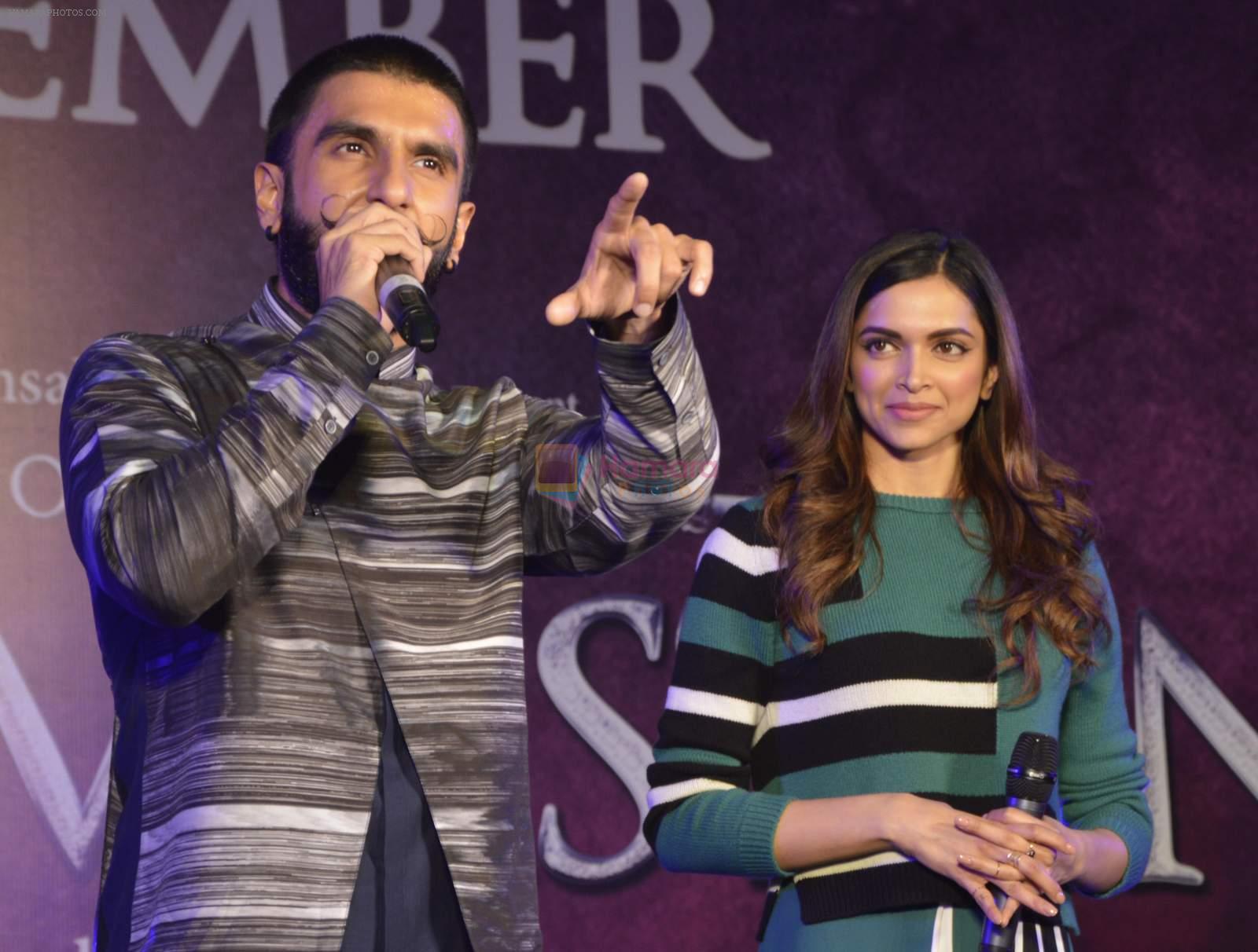 Deepika Padukone, Ranveer Singh promotes Bajirao Mastani at Gurgaon on 13th Dec 2015